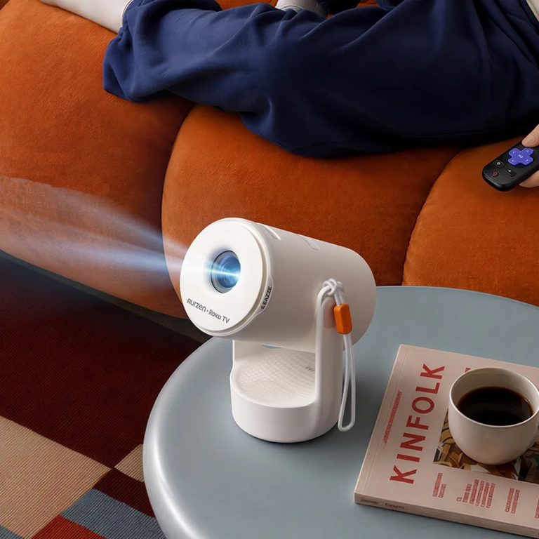 Aurzen EAZZE E1R Roku TV smart mini projector